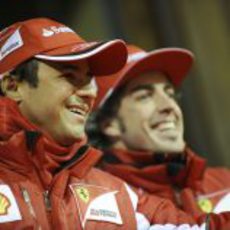 Felipe Massa y Fernando Alonso se divierten en el 'Wrooom 2012'