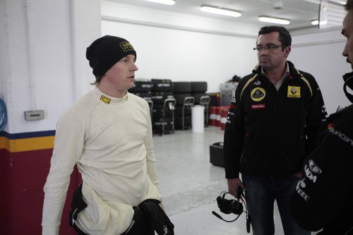 Eric Boullier y Kimi Räikkönen en Cheste