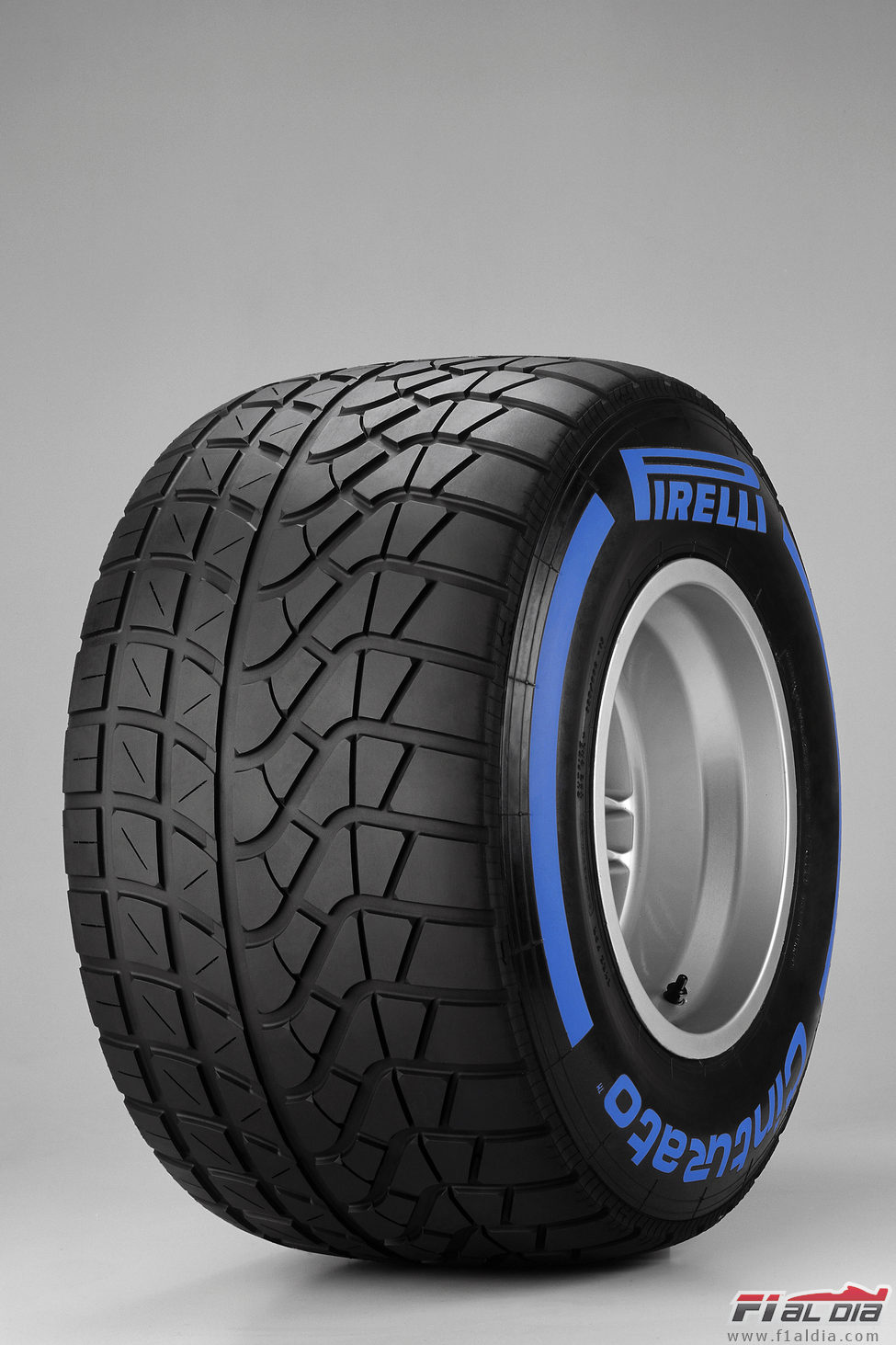 Pirelli 2012: lluvia (lateral)