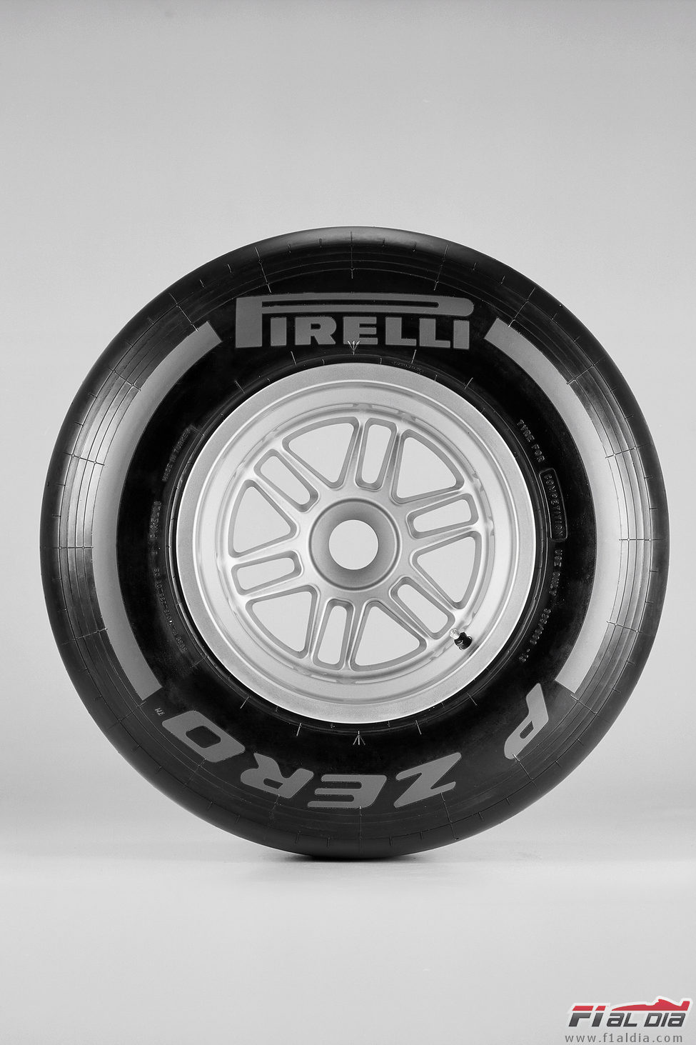 Pirelli 2012: duro (frontal)