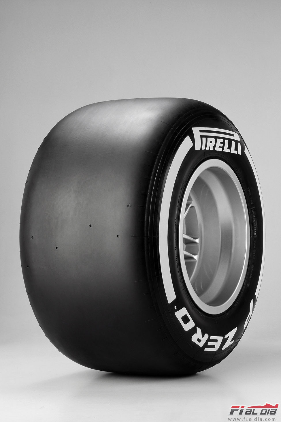 Pirelli 2012: medio (lateral)