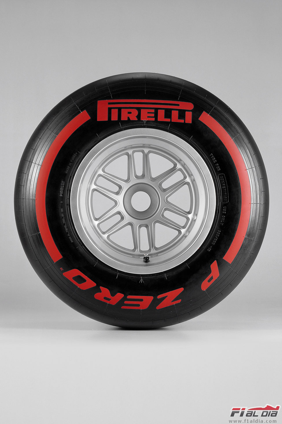 Pirelli 2012: superblando (frontal)