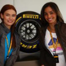 Bianca Balti e Inés Sastre en la presentación de los Pirelli de 2012