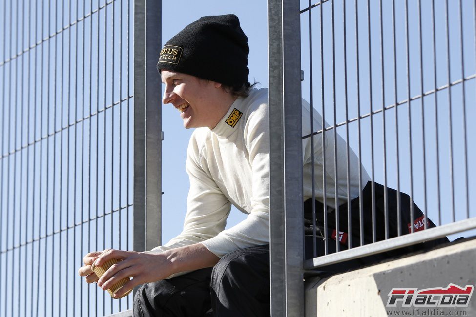 Räikkönen sonríe en Cheste