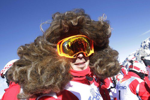 Fernando Alonso y su peluca en Madonna di Campiglio