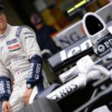 Nakajima posa con su Williams