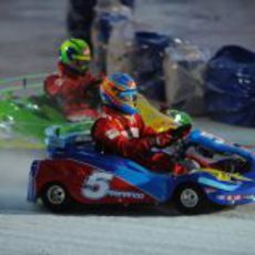 Alonso y Massa en paralelo en la carrera de karts del 'Wrooom' 2012