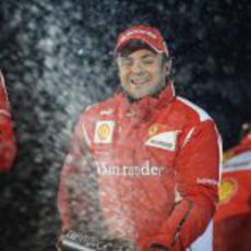 Felipe Massa descorcha el champán en el 'Wrooom' 2012