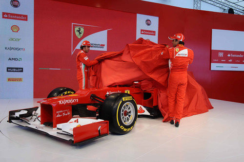 Fernando Alonso y Felipe Massa descubren en F2012