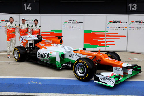 Force India VJM05 y sus tres pilotos