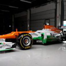 Force India VJM05 en el box de Silverstone