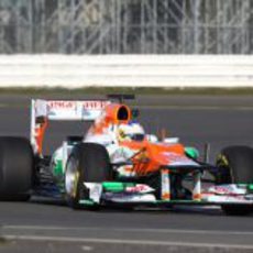 Paul di Resta en pista con el VJM05