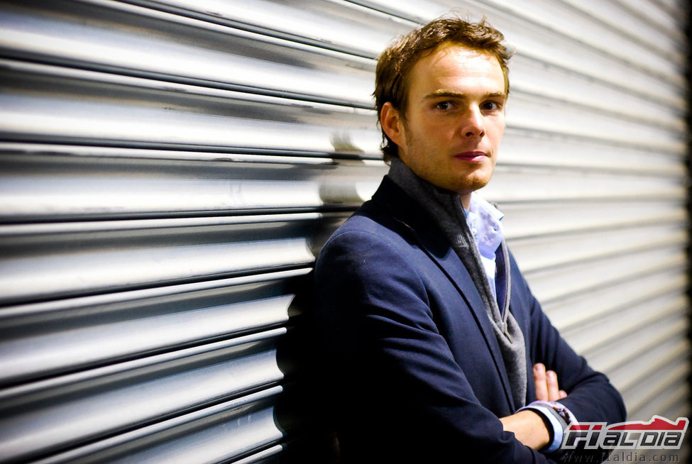 Giedo van der Garde, nuevo piloto probador de Caterham para 2012