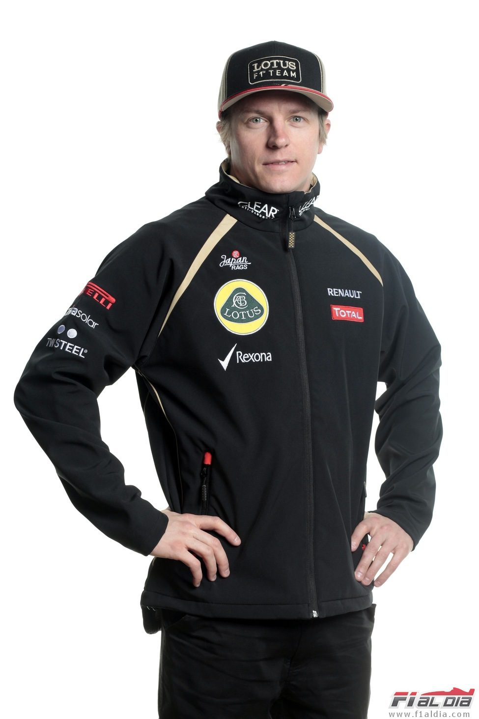 Kimi Räikkönen con la equipación de Lotus