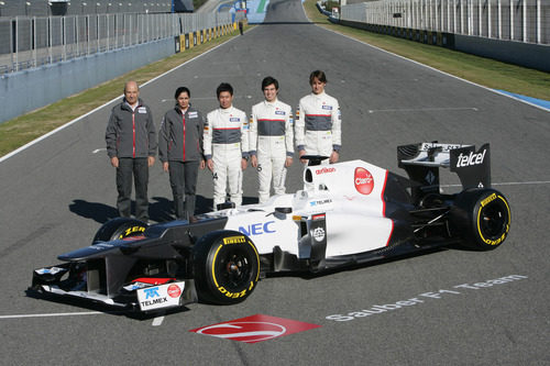 Sauber, Kaltenborn, Kobayashi, Pérez y Gutiérrez junto al C31