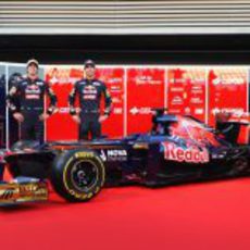 Daniel Ricciardo, Jean-Eric Vergne y el STR7