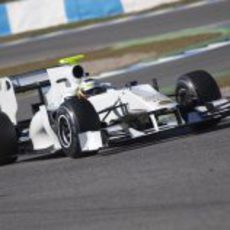 Pedro de la Rosa rueda con el HRT en Jerez