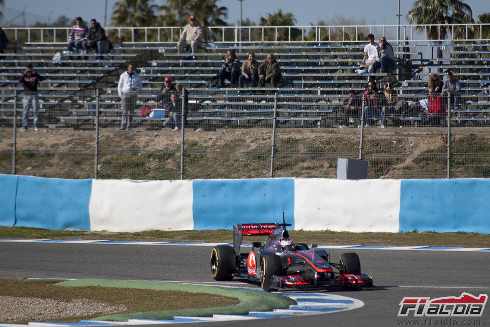 Jenson Button en el McLaren MP4-27