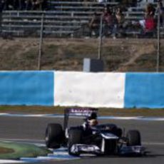 Pastor Maldonado rueda con el Williams en Jerez