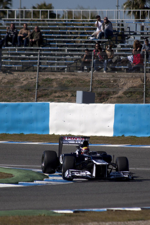 Pastor Maldonado rueda con el Williams en Jerez