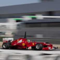 Felipe Massa a toda velocidad en Jerez