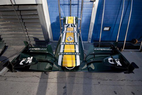 Primer plano del morro del Caterham CT01