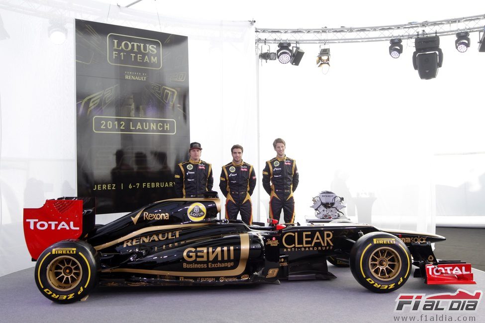 Los tres pilotos de Lotus y el E20