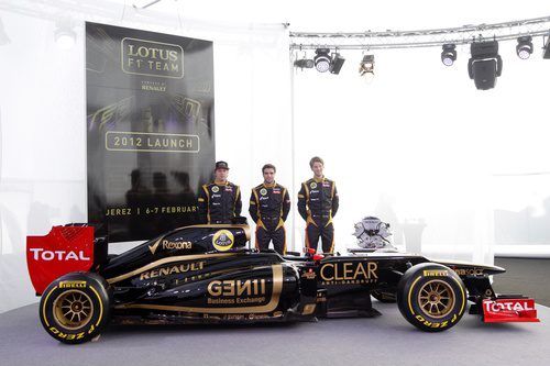 Los tres pilotos de Lotus y el E20