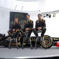 Los pilotos de Renault hablan con la prensa en Jerez