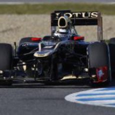 Kimi Räikkönen al volante del Lotus en Jerez