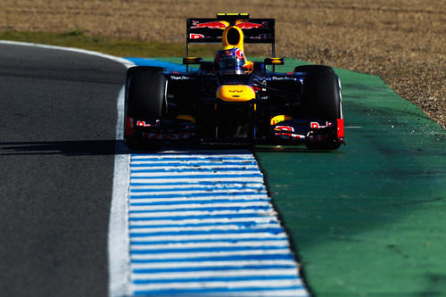 Vista frontal del Red Bull RB8 en Jerez