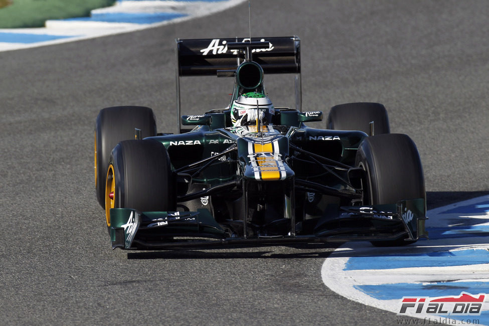 Heikki Kovalainen con el Caterham en Jerez