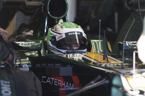 Kovalainen sentado en el Caterham CT01