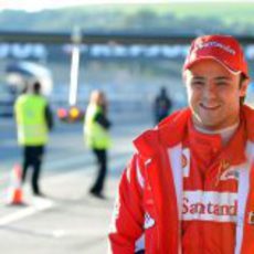 Felipe Massa en el 'pit-lane' de Jerez