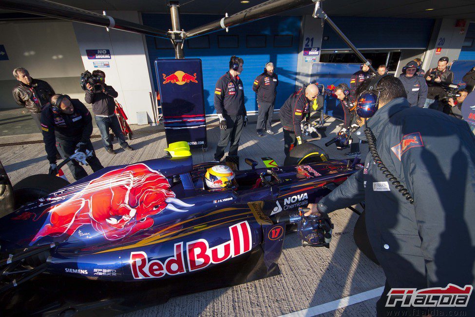 Jean-Eric Vergne se estrena con el Toro Rosso en Jerez