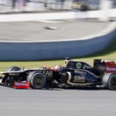 Romain Grosjean se estrena con el Lotus E20