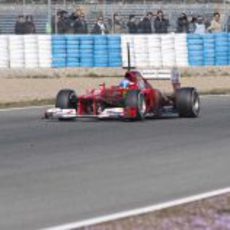 Alonso con el F2012 en Jerez