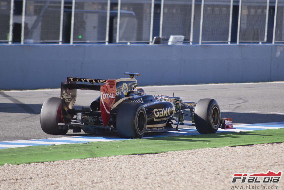 Grosjean en Jerez con el Lotus E20