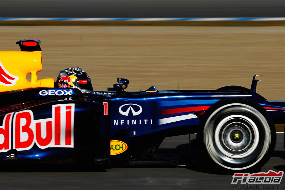 Vettel con el RB8 en Jerez