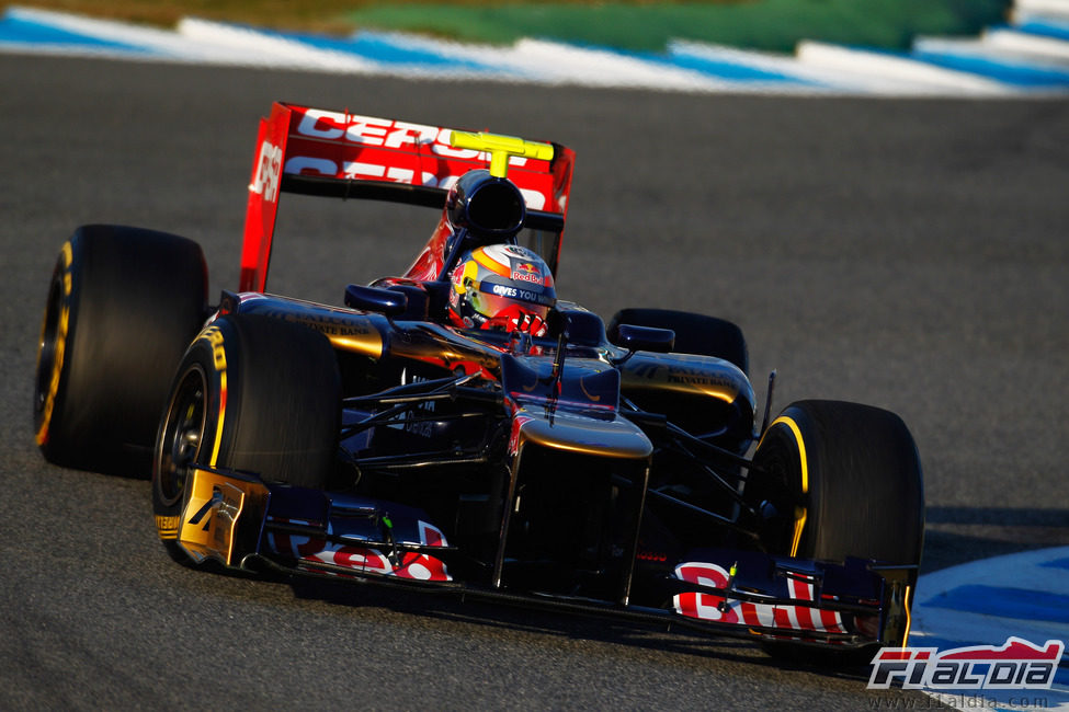 Jean-Eric Vergne prueba el STR7 en Jerez