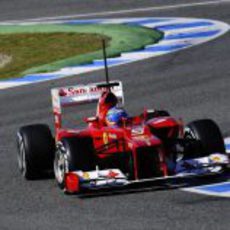 Alonso pilotando el Ferrari F2012