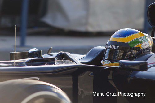 Bruno Senna sale a pista con el FW34