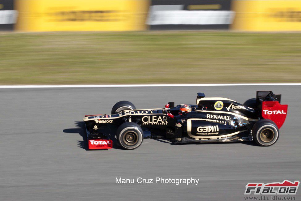 Romain Grosjean con el E20 en Jerez