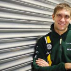 Petrov, feliz de correr para Caterham