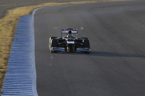 Bruno Senna rueda con el Williams en Jerez