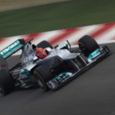 El Mercedes W03 en acción en Montmeló