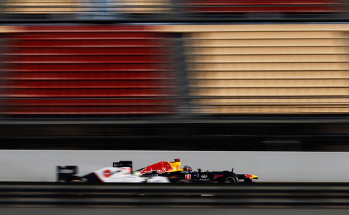 Vettel adelanta a Sergio Pérez en Barcelona