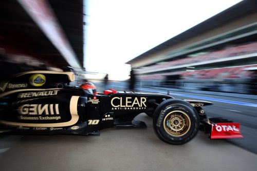 Grosjean sale a pista con el Lotus