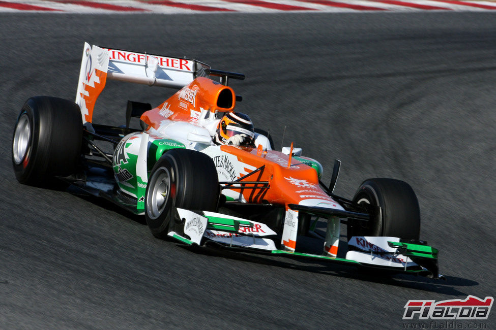 Nico Hülkenberg en los test de Barcelona