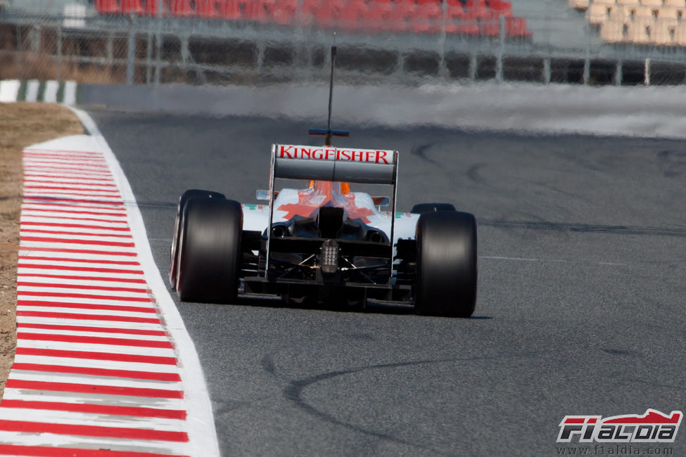 Vista posterior del Force India de Hülkenberg